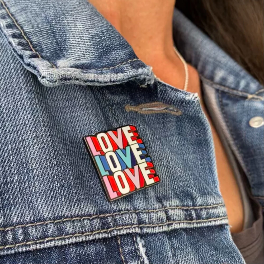 LOVE LOVE LOVE Necklace & Pin Set - Image 9